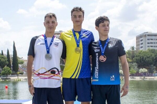 Ángel de Oña (Inacua Málaga) y Carlos Garach (Churriana), triunfaron en el Campeonato de España y Andalucía de aguas abiertas