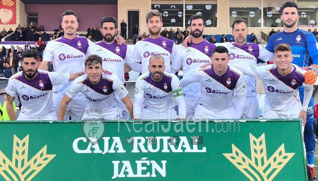 Once inicial del Real Jaén ante el Atarfe.