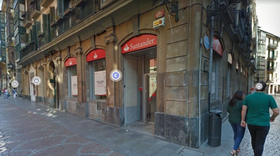 Sucursal del Banco Santander en la calle Correo de Bilbao