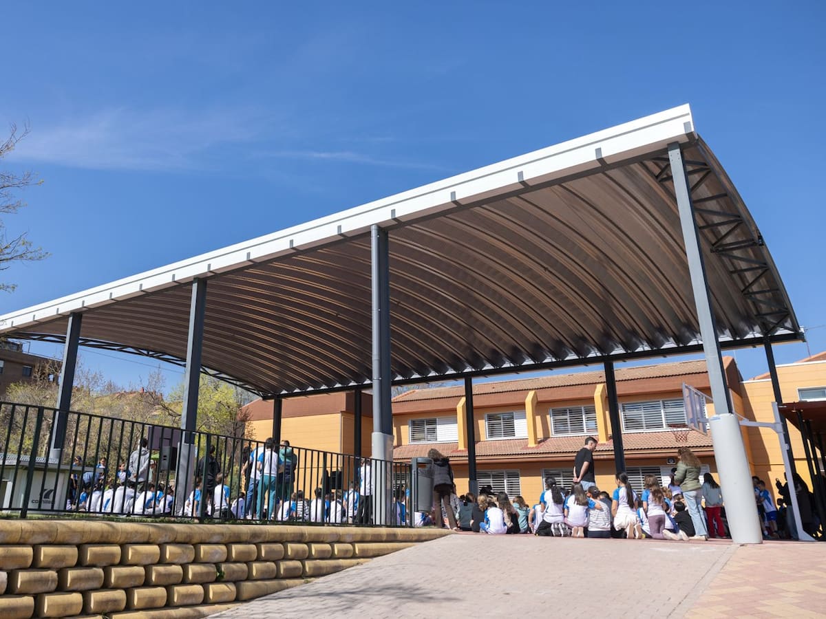 Todos los colegios públicos de Tres Cantos ya cuentan con pistas cubiertas