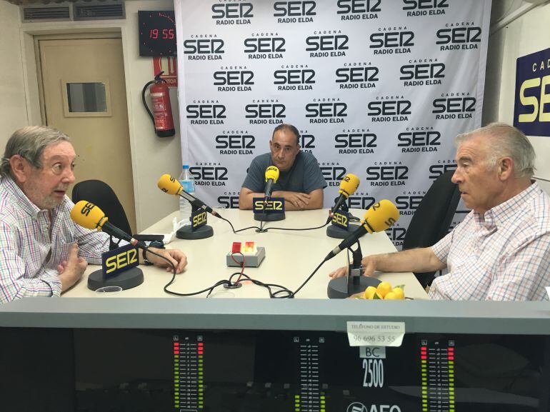 Pepe Cremades, Josep David Martínez y Juan de Dios Falcó en Radio Elda Cadena SER