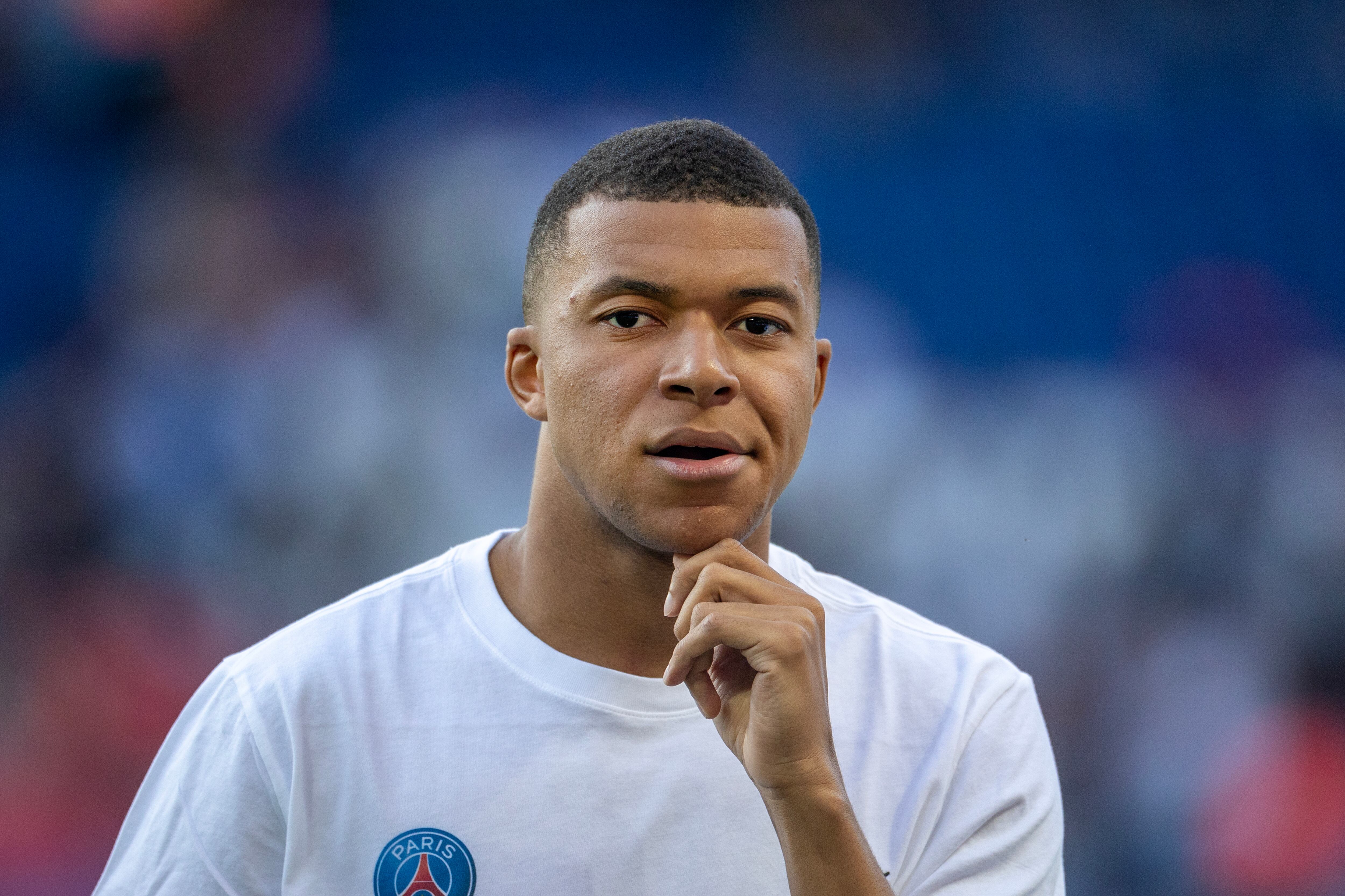 PARIS, FRANCE - JUNE 3:  Kylian Mbappé #7 of Paris Saint-Germain during team warm up before the Paris Saint-Germain V Clermont, French Ligue 1 regular season match at Parc des Princes on June 3, 2023, in Paris, France (Photo by Tim Clayton/Corbis via Getty Images)