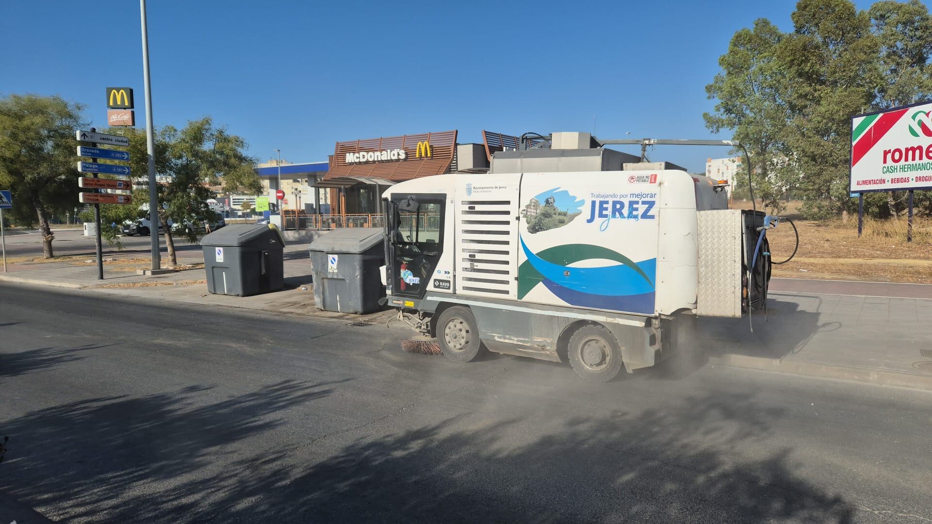 Trabajos de limpieza en El Portal