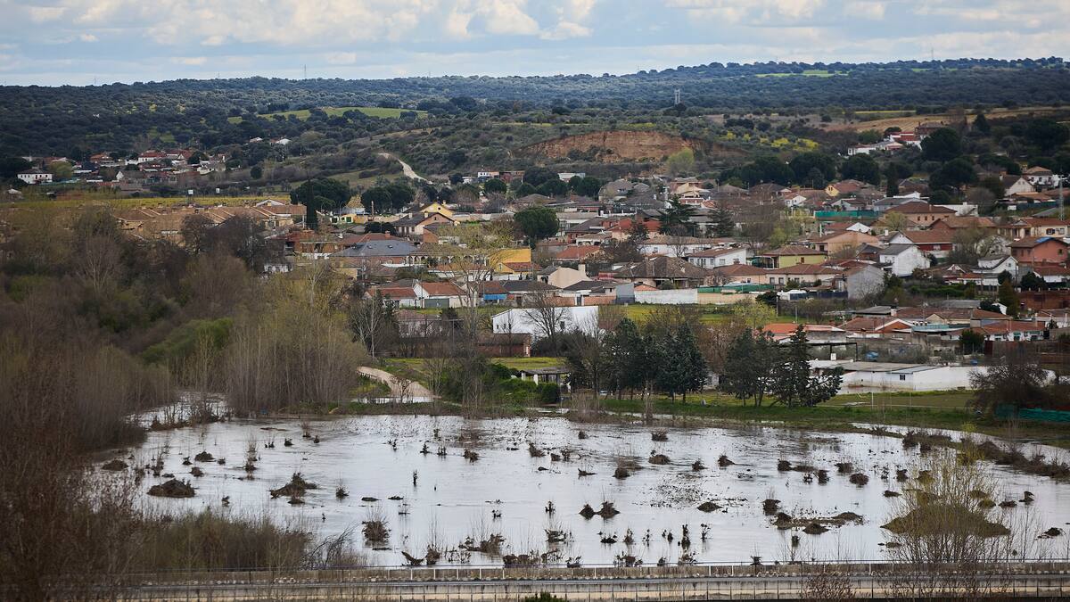 Afectadas 200 viviendas en Escalona (Toledo) por la crecida del río Alberche: algunas siguen inundadas