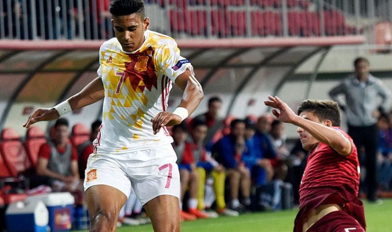 Jordi Mboula, en un partido con la selección sub-17.