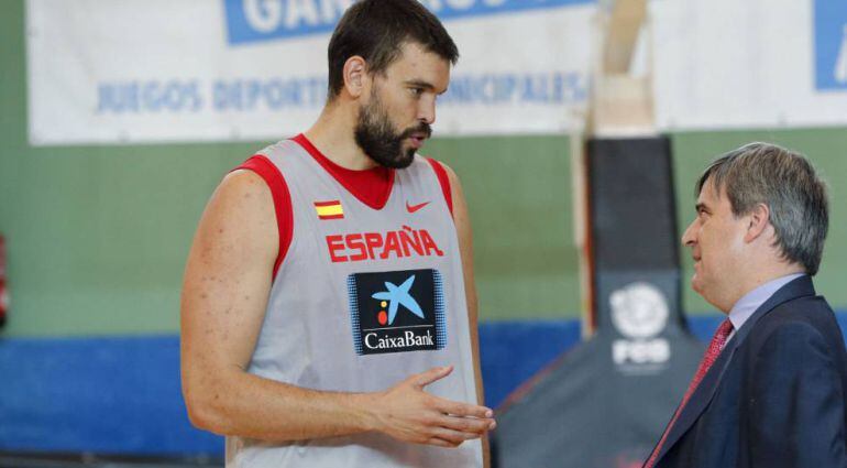 Marc Gasol con Miguel Cardenal