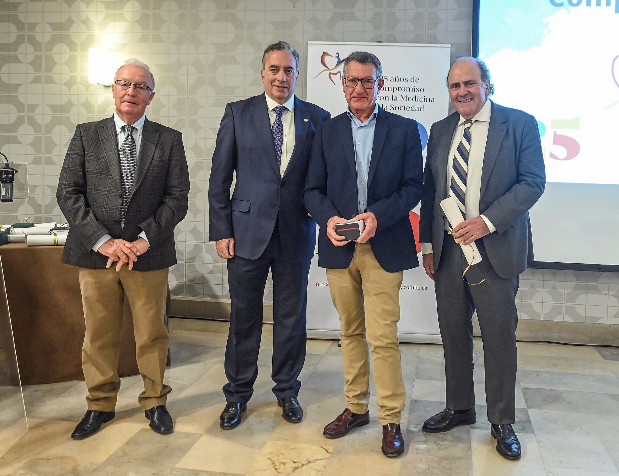 Homenaje en el Colegio de Médicos