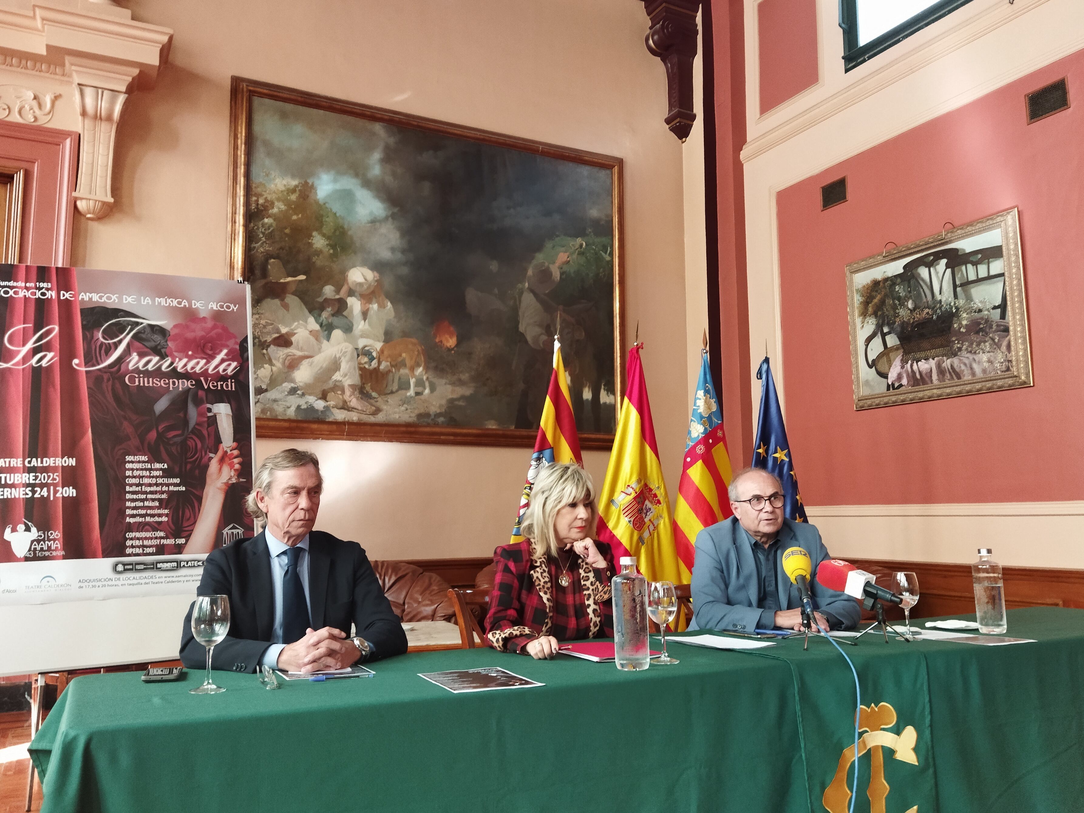 El Círculo Industrial acogió la presentación de la temporada 2025/2026 de la Asociación de Amigos de la Música de Alcoy.