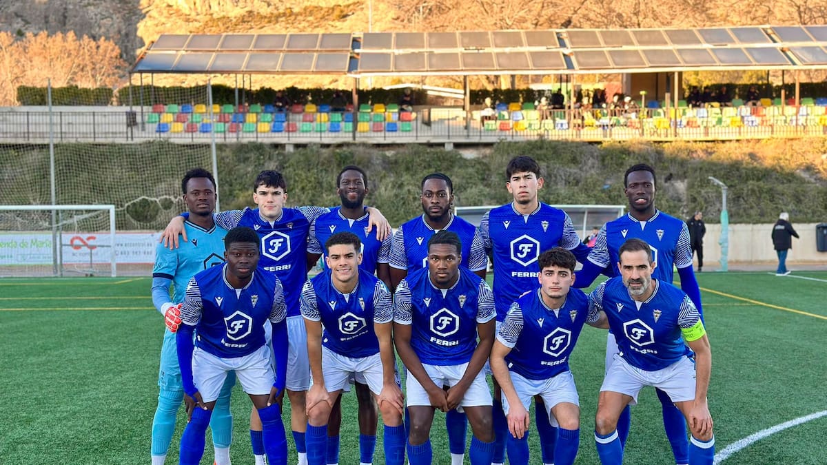 El Santa Pola CF se lleva los tres puntos del campo Luiche.