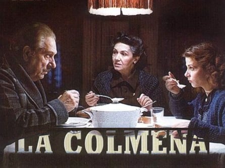 Cartel de La colmena, la adpatación cinematográfica de la novela de Camilo José Cela, dirigida por Mario Camus.