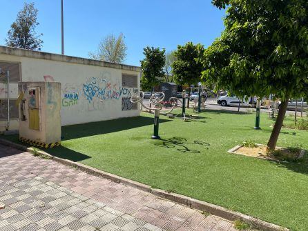 Instalaciones junto a la zona de juegos infantil
