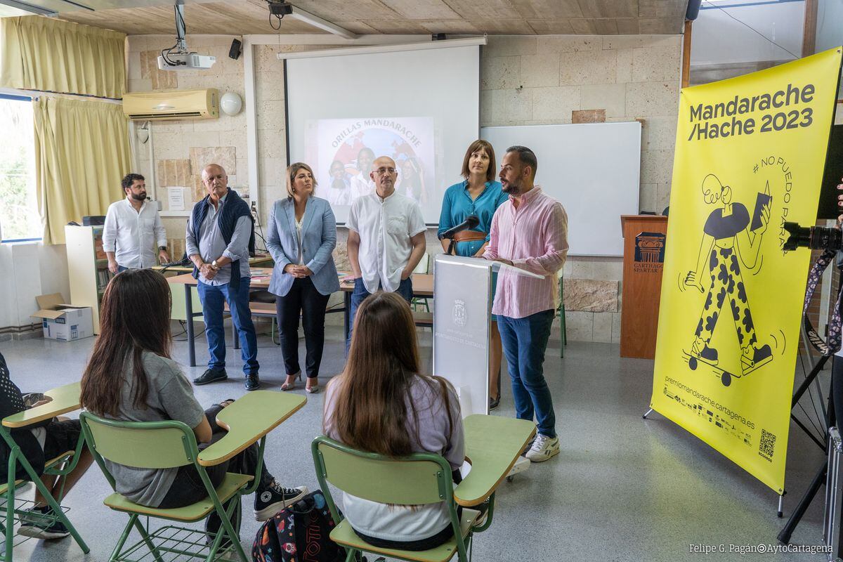 Presentación de los Premios Mandarache y Hache