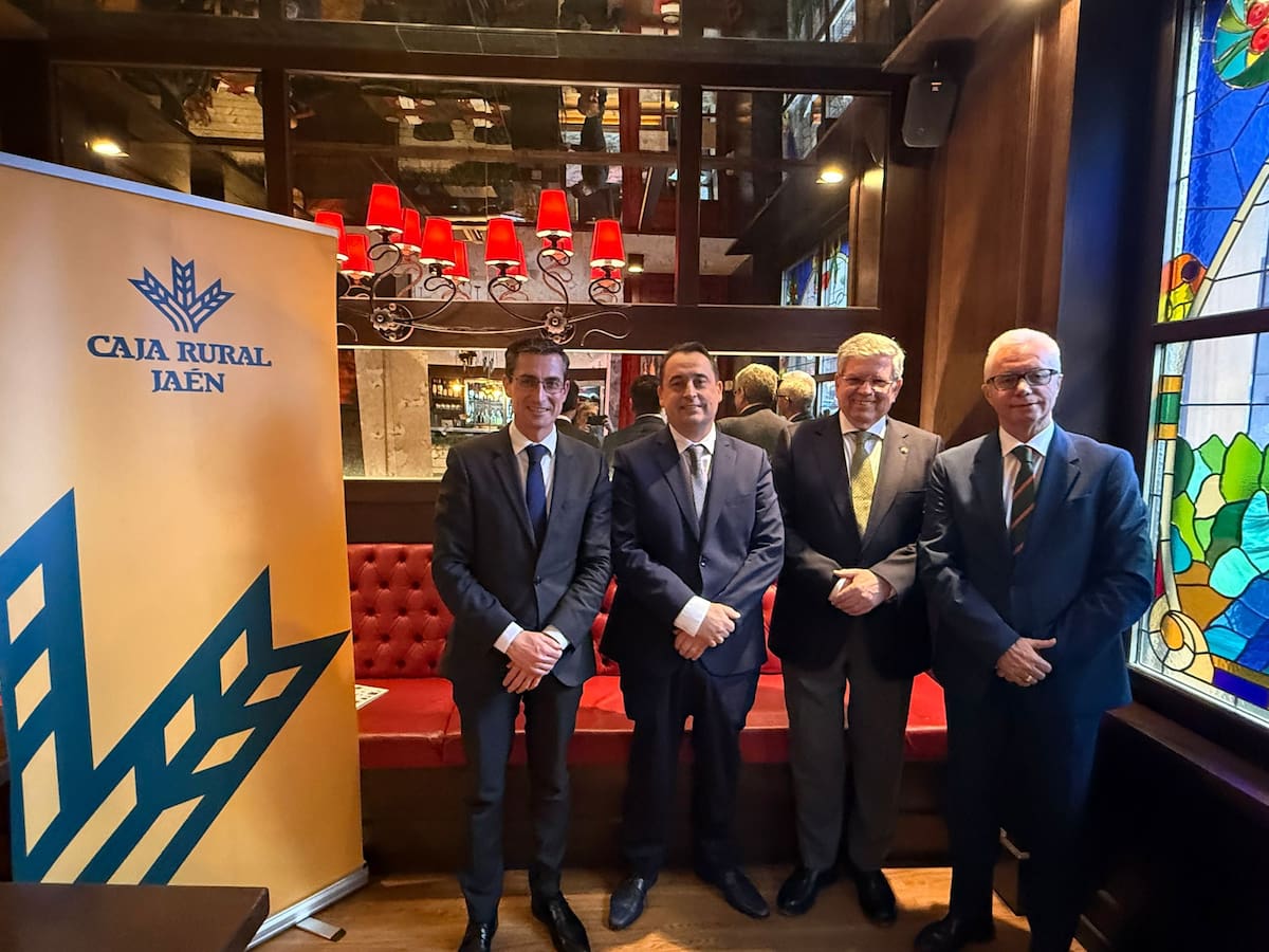 Caja Rural Jaén y HosturJaén firman un convenio para impulsar la hostelería y el turismo en la provincia