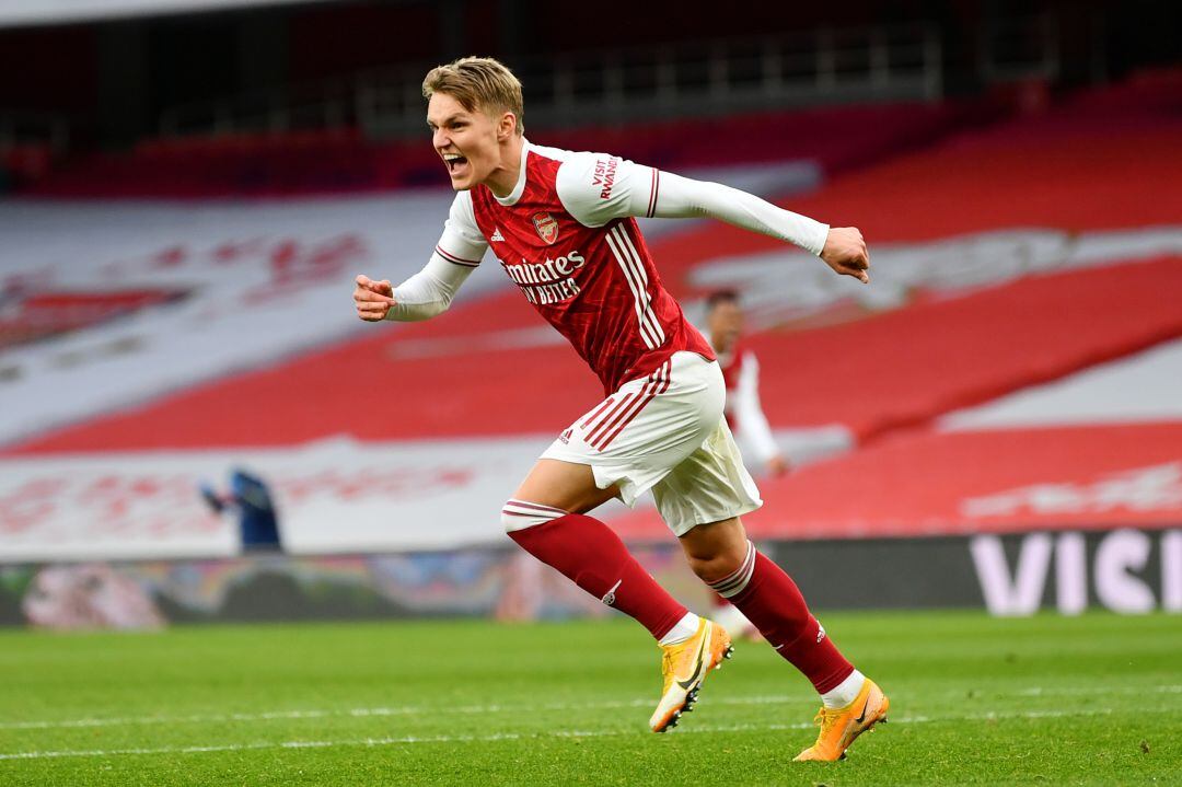 Martin Odegaard celebra un gol con el Arsenal el pasado mes de marzo