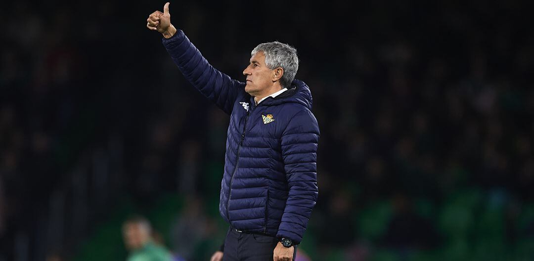 Quique Setién, durante un partido del Real Betis en la temporada pasada