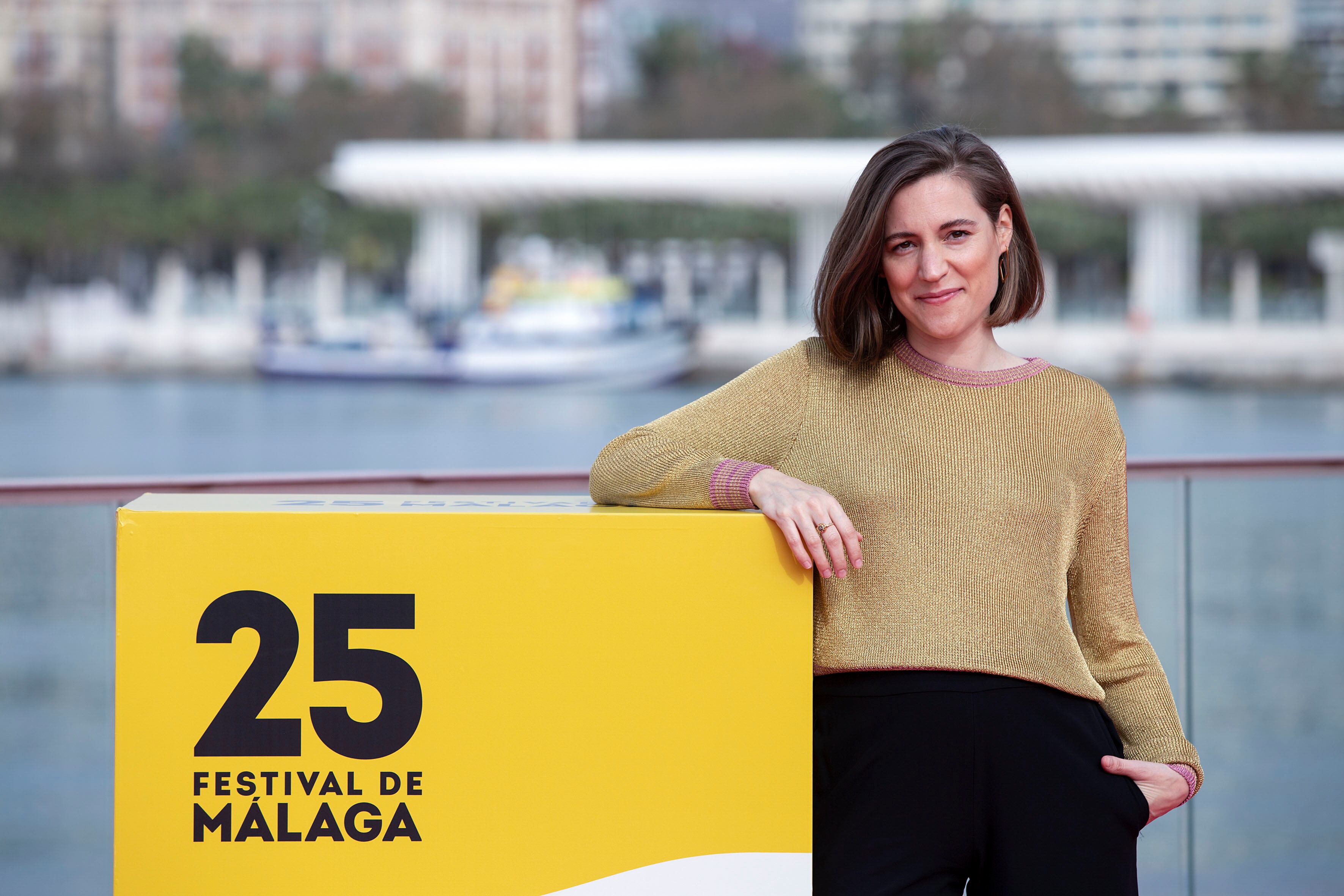 La directora de cine Carla Simón posa durante la presentación del largometraje 'Alcarrás' en el Festival de Cine de Málaga. EFE/Daniel Pérez