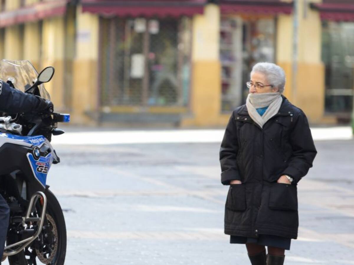 Localizan desorientada a una mujer que quería hacerse la prueba del Covid-19 tras la muerte de su marido
