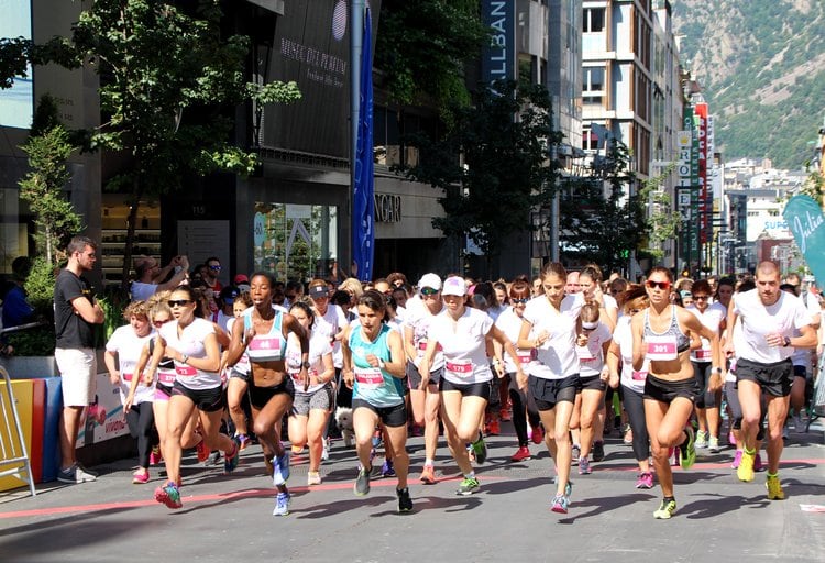 Sortida de la Cursa de la dona del 2022. L'ADA confia en arribar a les 700 inscripcions enguany.