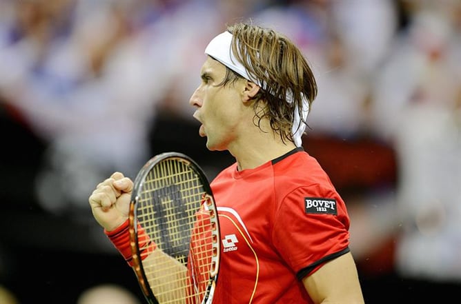 El tenista alicantino David Ferrer celebra uno de los puntos ante Tomas Berdych en el cuarto partido de la Copa Davis