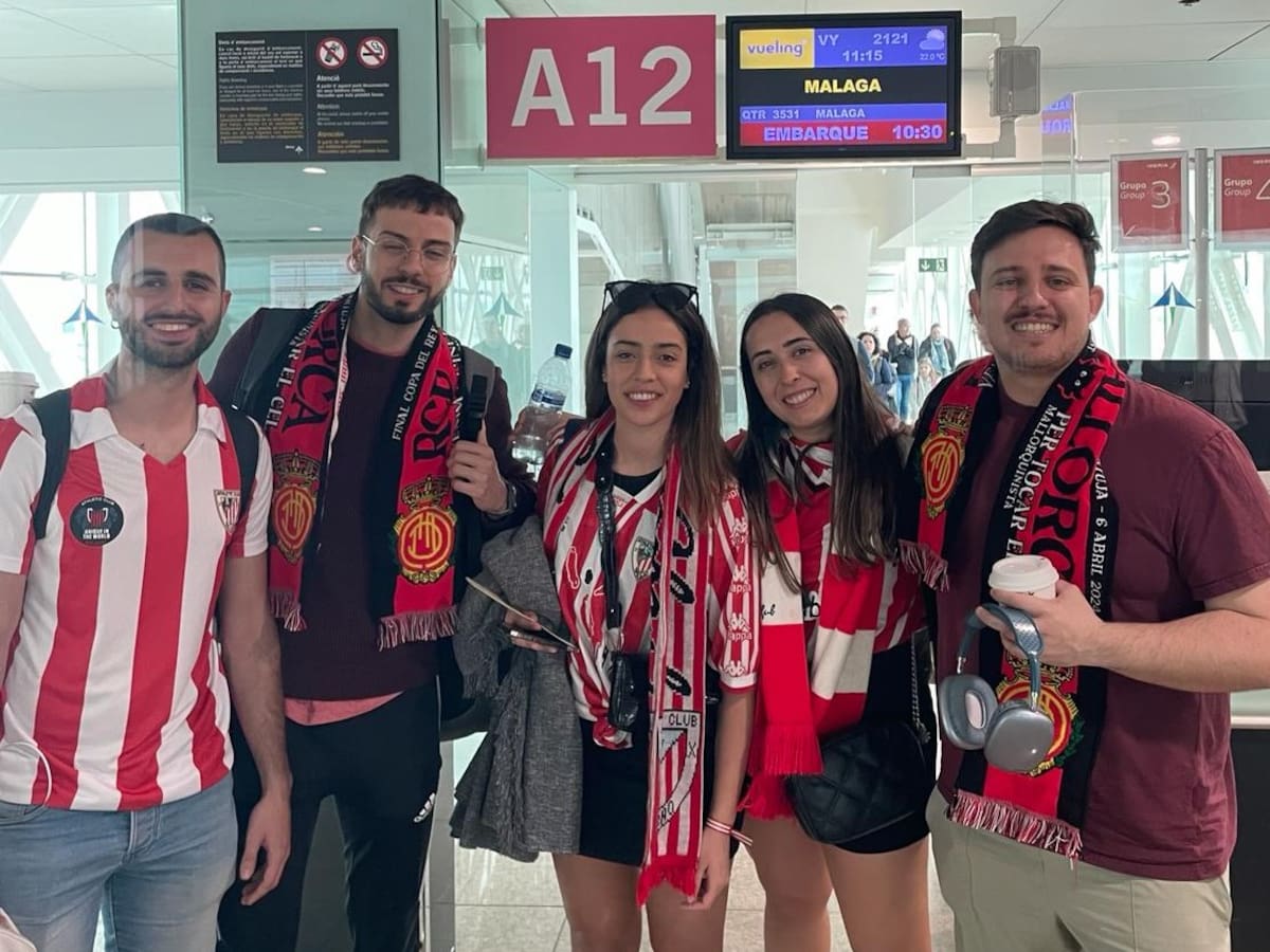 Entrevista a Lluís e Iraia, aficionados del Real Mallorca y Ahtletic Club afectados por la cancelación de Vueling