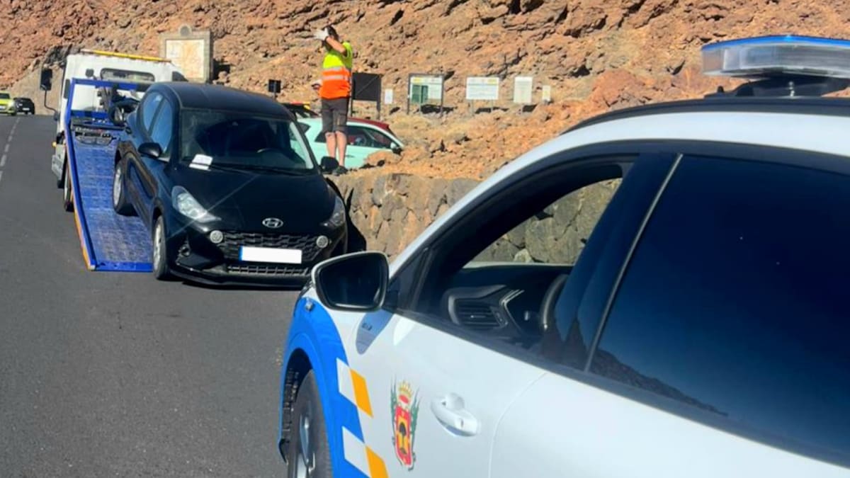 Luz verde para 'encarecer' las multas por vehículos mal aparcados en El Teide: "Obligaremos a pagar a los extranjeros en el momento"