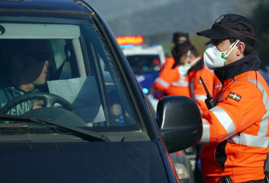 El Gobierno vasco ofrece un formulario como justificante ante laautoridad en caso de desplazamiento fuera de Euskadi en Navidad