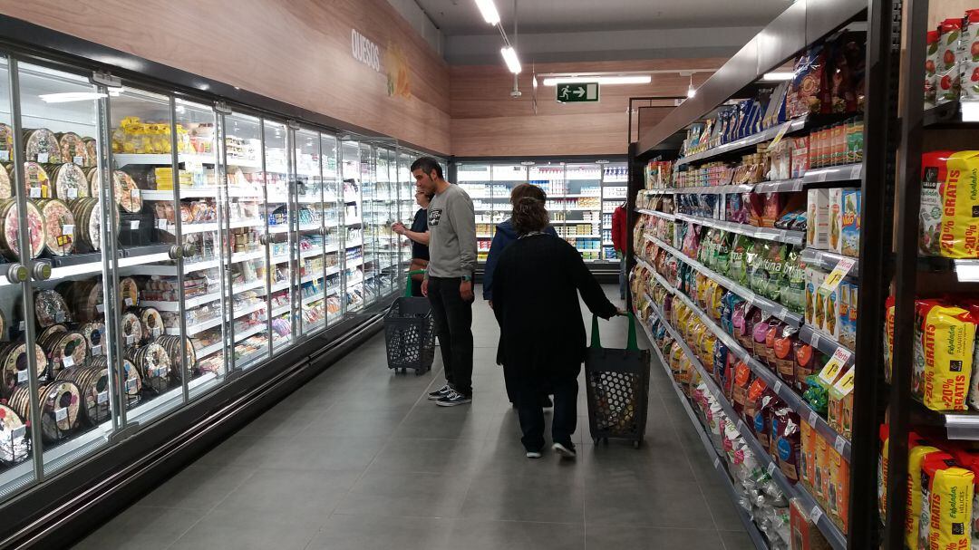 Los trabajadores de supermercados pararán 6 días estas navidades