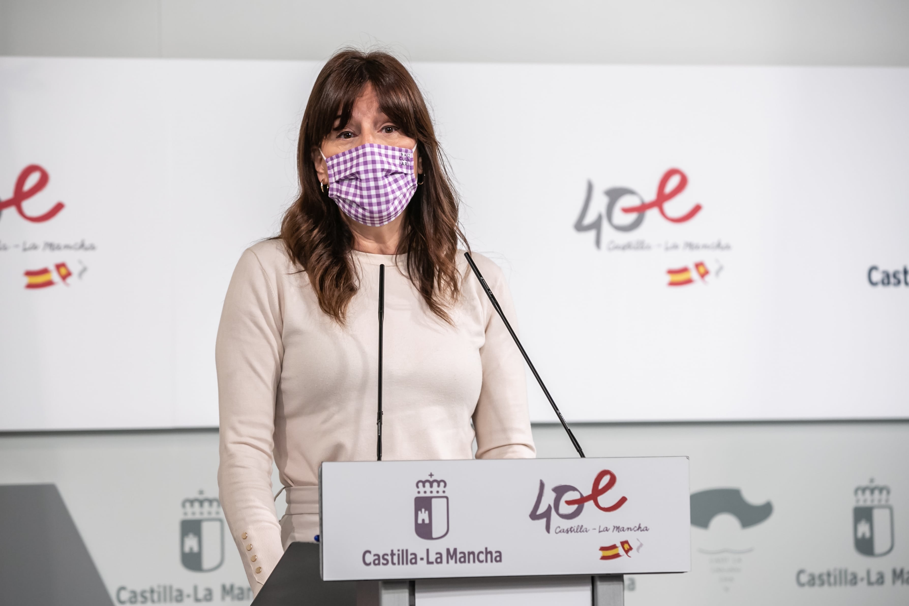 Toledo, 9 de febrero del 2022.- La consejera de Igualdad y portavoz del Gobierno regional, Blanca Fernández, comparece en rueda de prensa en el Palacio de Fuensalida, para informar sobre los acuerdos del Consejo de Gobierno. (Fotos: D. Esteban González // JCCM)