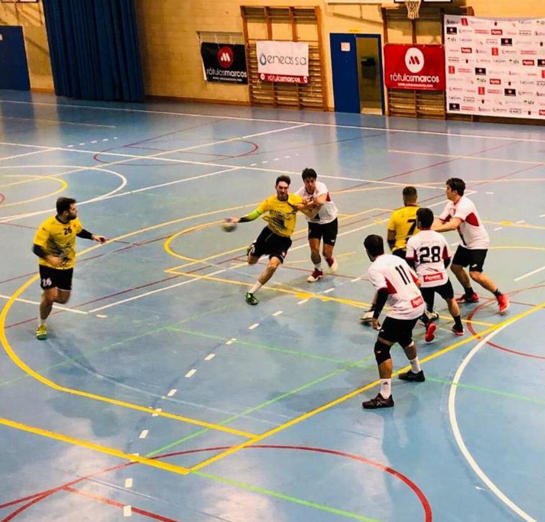 El Bm. Elda - C.E.E. ha sido muy superior a los murcianos del San Lorenzo