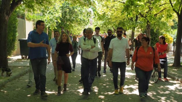Joan Ribó, este domingo, en su paseo por el parque de Benicalap