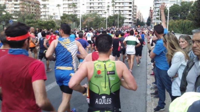 Una imagen de la Media Maratón de Elche de la pasada edición