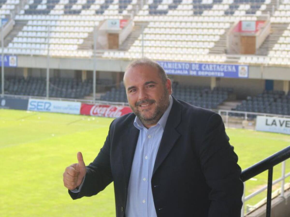 Sánchez Breis: "Tenemos que estar muy orgullosos del entrenador que tenemos en el Cartagena"