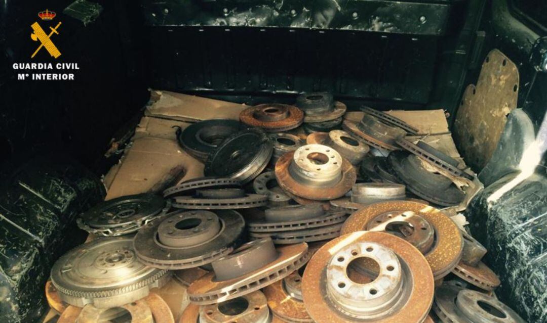 Discos de freno recuperados por la Guardia Civil