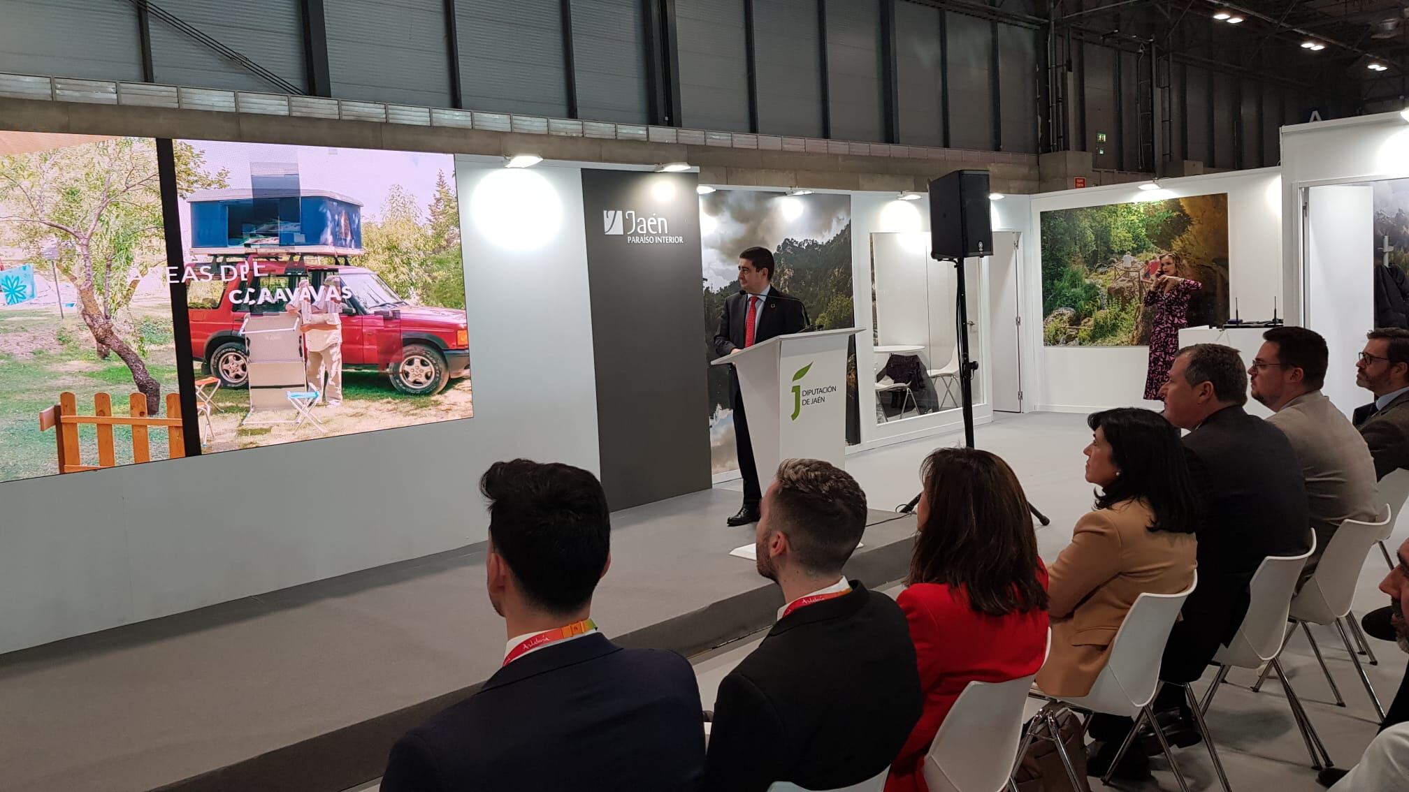 Presentación Jaén Cámper por Diputación de Jaén en Fitur.