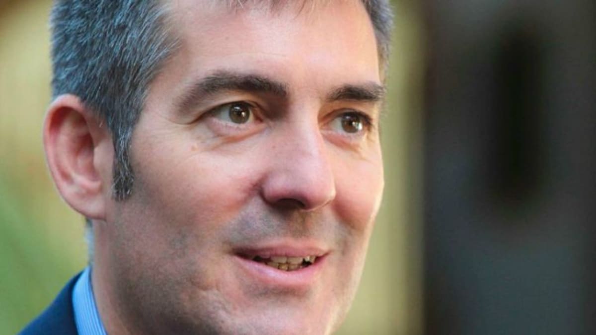 Clavijo lima asperezas con el PP a cuatro meses de las elecciones