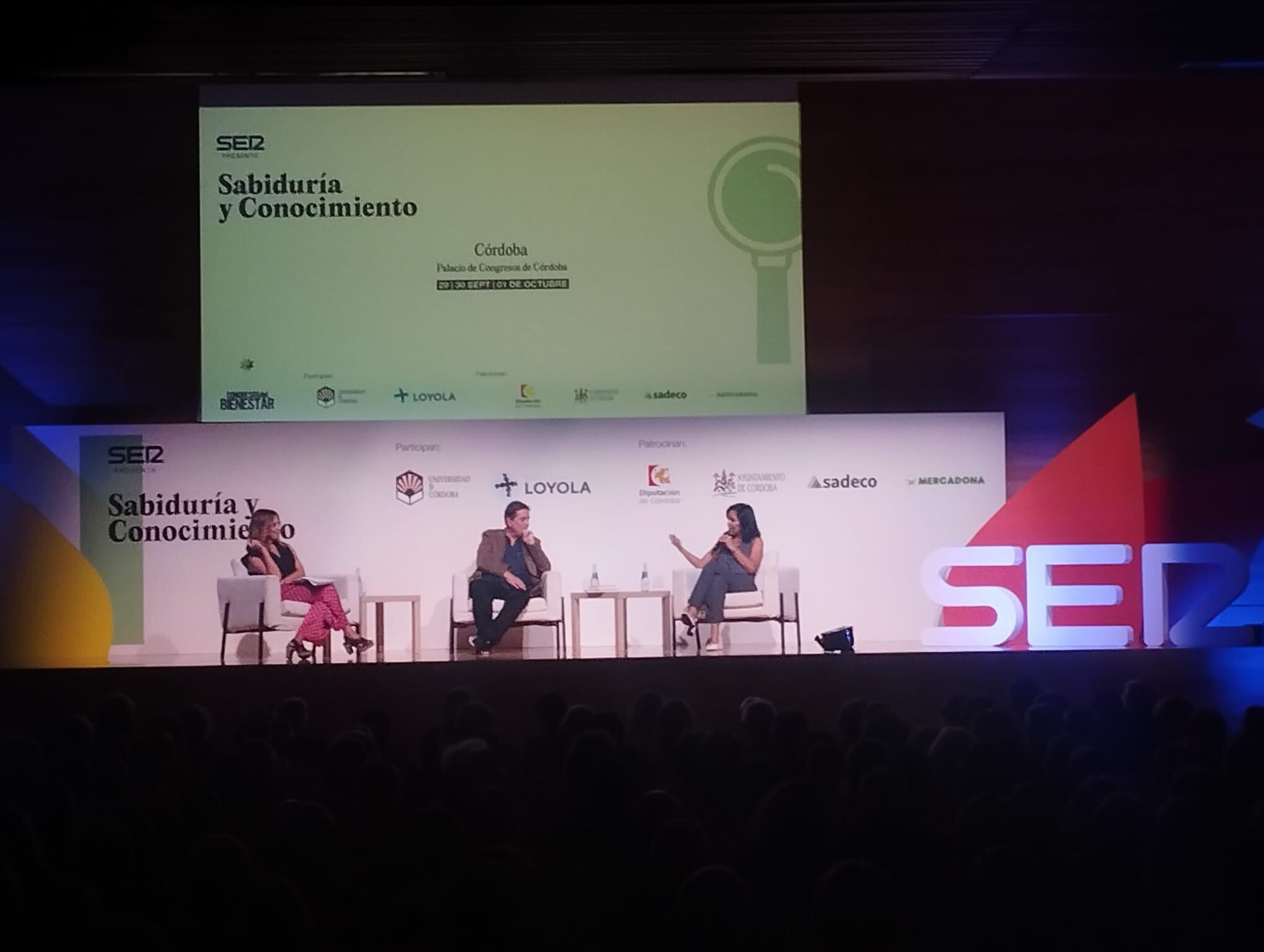 Luis García Montero, Lydia Cacho y Luz Sánchez Mellado en el congreso.