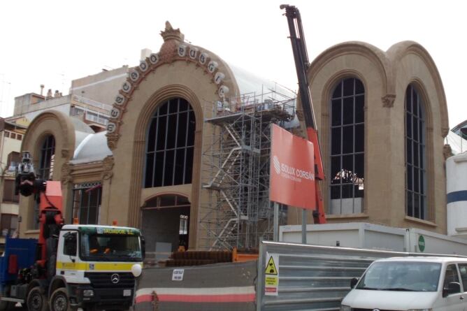 Obres del futur Mercat, que s&#039;acabaran aquest estiu