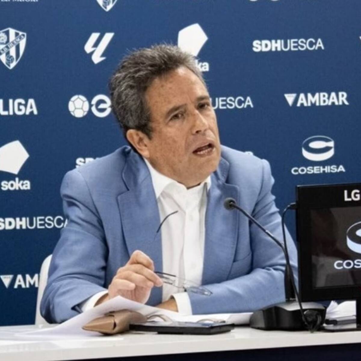 Manuel Ollé: "La SD Huesca está saliendo de la UVI"