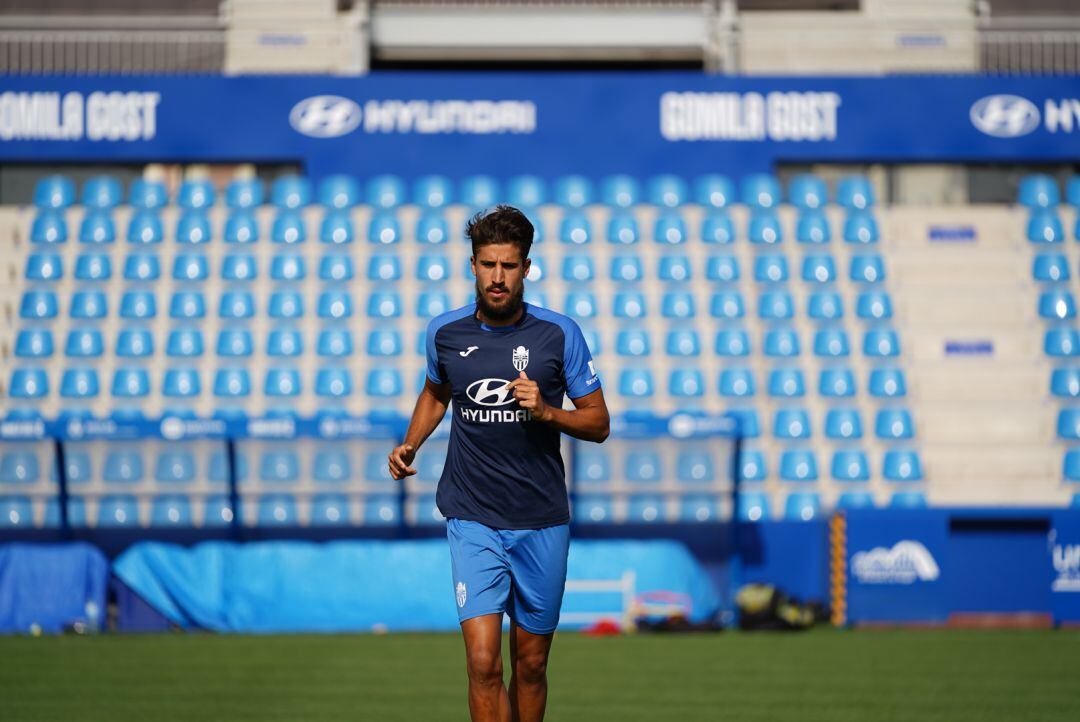 Alberto Villapalos entrena en el Estadi Balear.