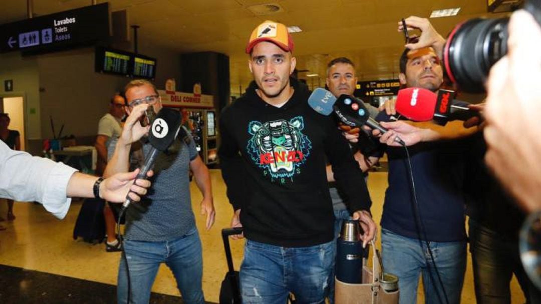 Maxi Gómez a su llegada a Valencia