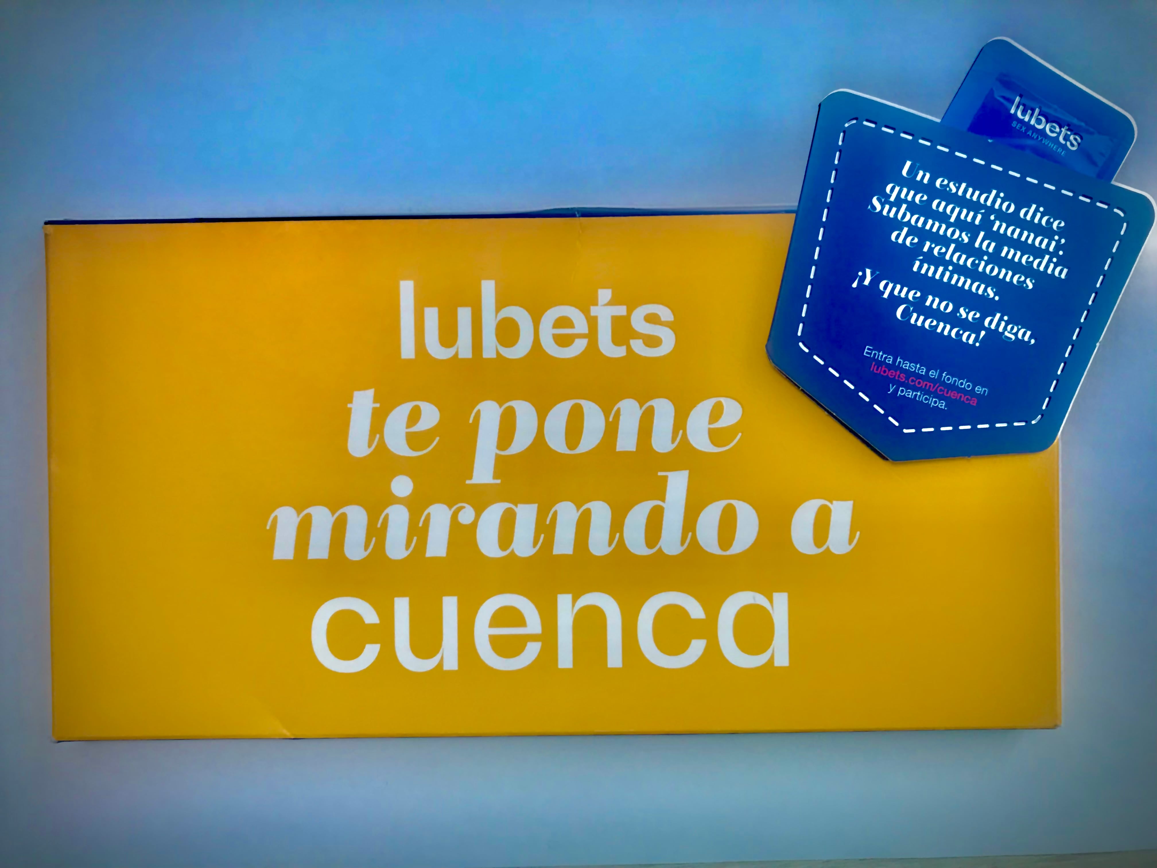 Paquete promocional con muestra monodosis de lubricante de la marca Lubets de la campaña de Cuenca.