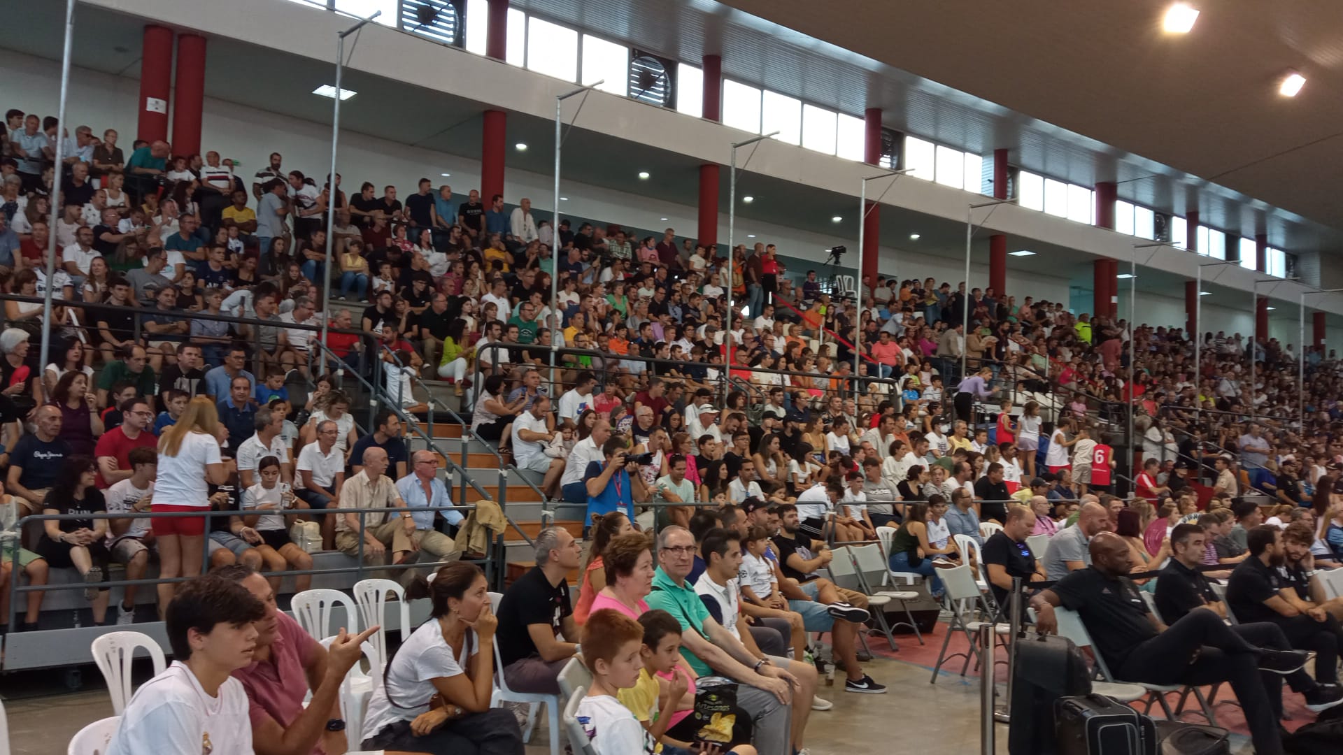 Lleno absoluto en Puertollano para ver a Real Madrid y UCAM Murcia