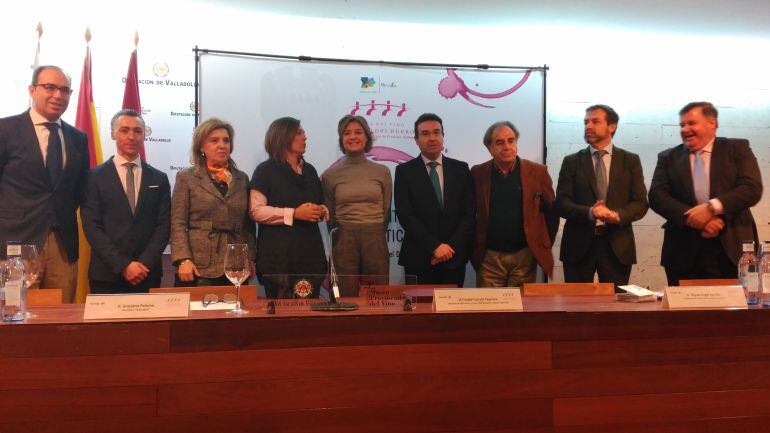 García Tejerina visita el Castillo de Peñafiel en los II Encuentros Mediáticos de la Ribera del Duero