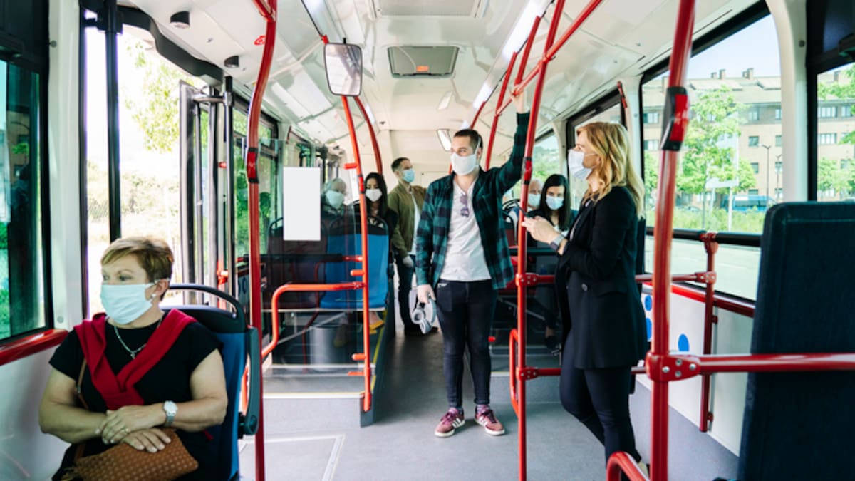 Adiós a las mascarillas en el transporte público