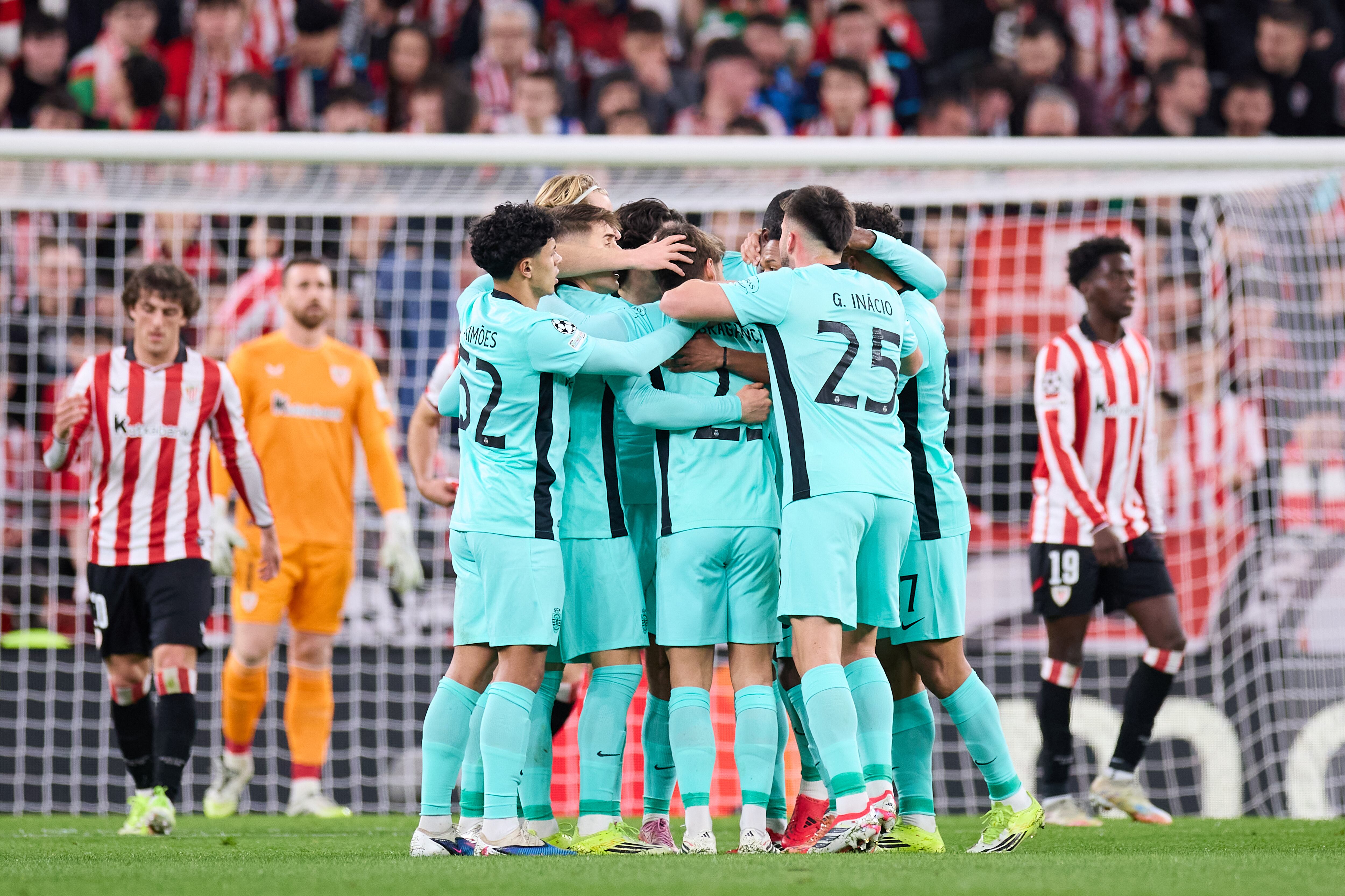 BILBAO, SPAIN - JANUARY 28: Ousmane Diomande of Sporting CP celebrates with teammates after scoring their team's first goal during the UEFA Champions League 2025/26 League Phase MD8 match between Athletic Club and Sporting Clube de Portugal at San Mames on January 28, 2026, in Bilbao, Spain. (Photo By Ricardo Larreina/Europa Press via Getty Images)