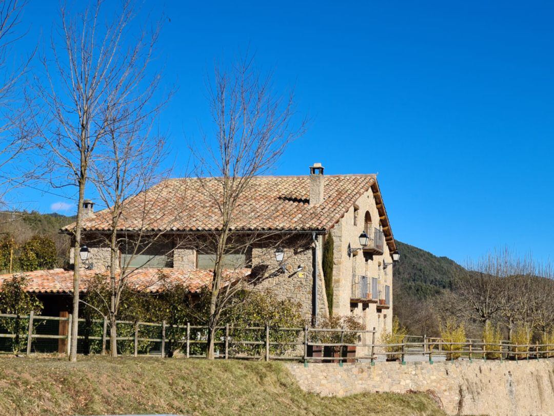 Masia de les Lloses on els Mossos van desallotjar una festa amb 24 persones denunciades