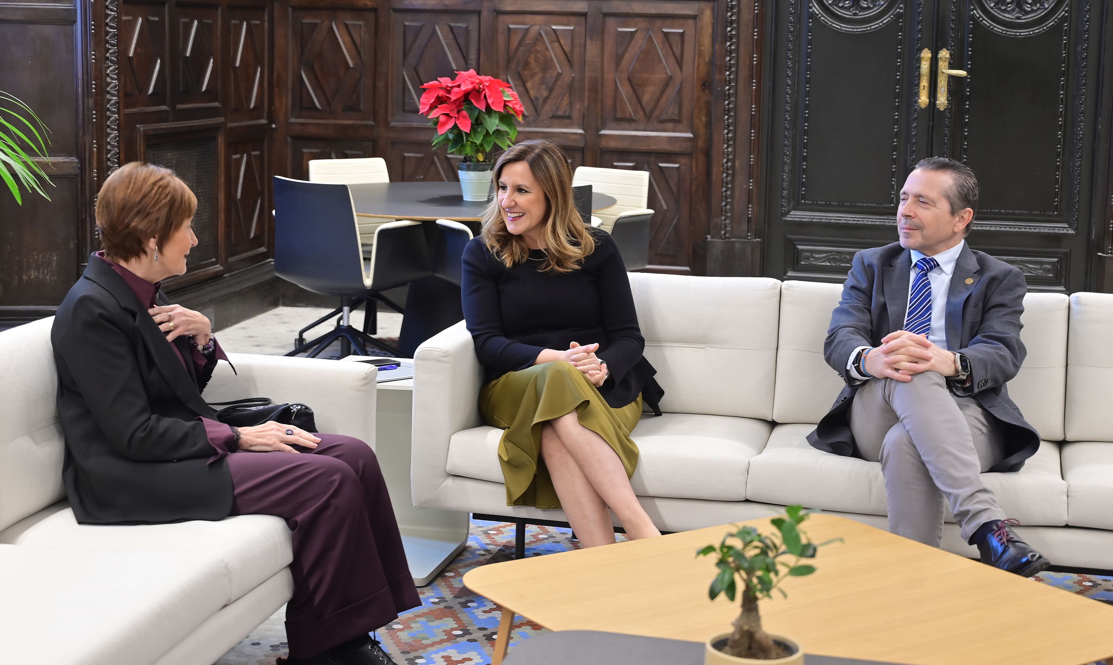 Presentación de la comisión de asesoría científica del binomio universidad-ciudad