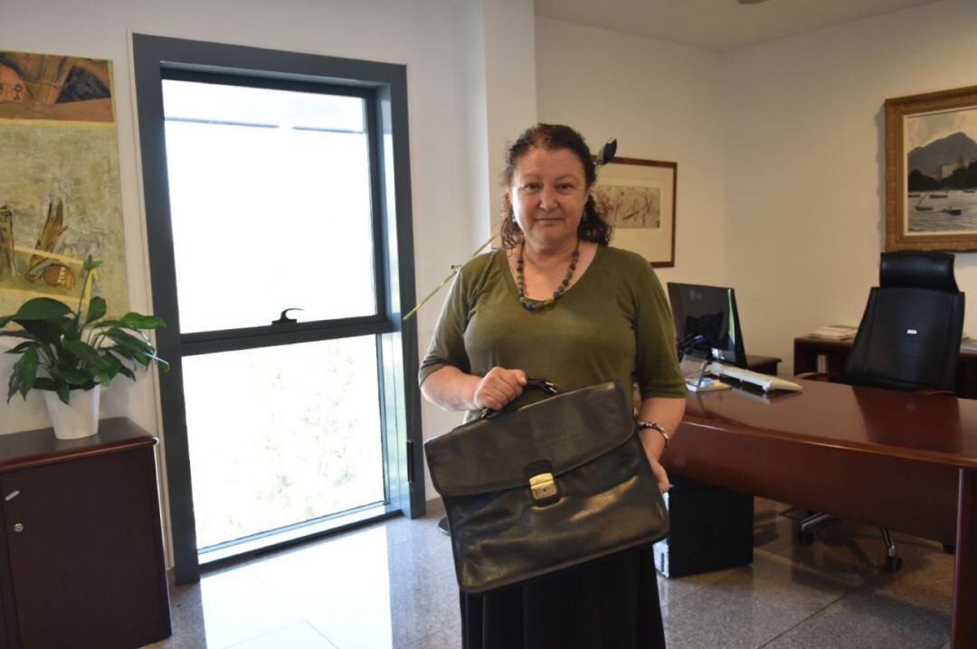 Mae de la Concha ja ha protagonitzat el traspàs de poders a la Conselleria d'Agricultura.