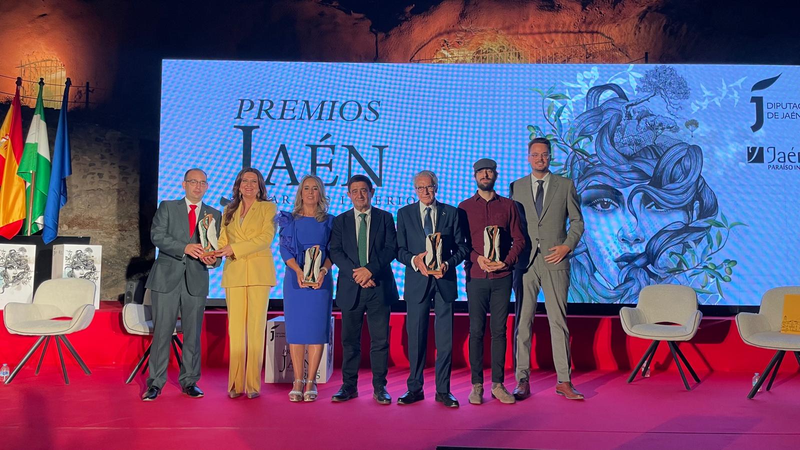 Foto de familia de los Premios &quot;Jaén, Paraíso Interior&quot; 2025