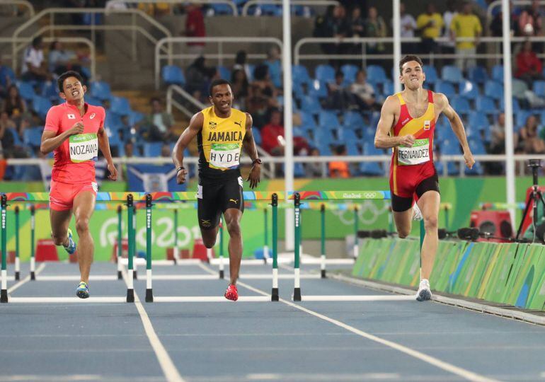 El atleta navarro Sergio Fernández récord nacional en semifinales en Río